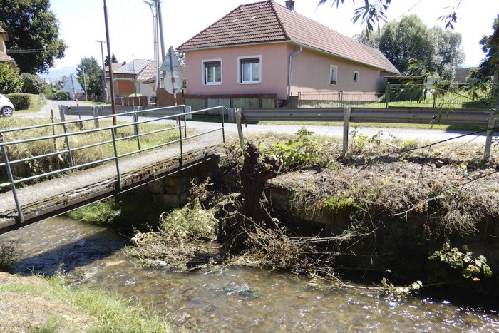 Ilustračný obrázok k článku Mimoriadna situácia v Ľubeli trvá už týždne: Problémom je vysoká hladina potoka