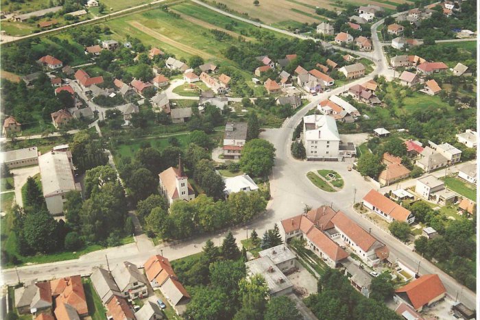 Ilustračný obrázok k článku RÝCHLY KVÍZ: Rozlúštite cudzojazyčné názvy dediniek a miest okolo Trenčína?