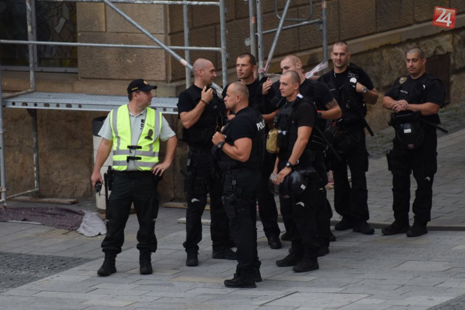 Ilustračný obrázok k článku Počas zápasu predkola LM v Trnave nebolo dusno: Polícia zaznamenala štyri priestupky
