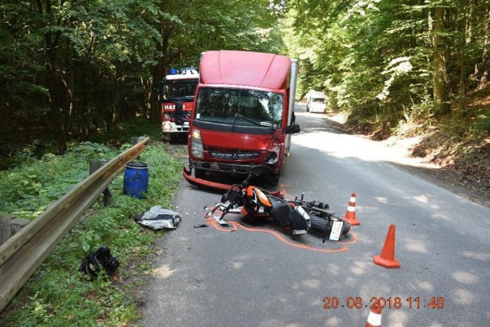 Ilustračný obrázok k článku Vážna nehoda pri Žiari: Mladý motorkár (16) s ťažkými zraneniami, FOTO