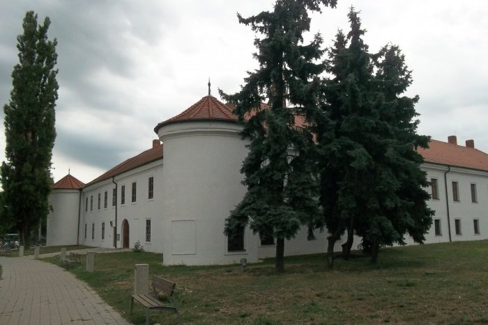 Ilustračný obrázok k článku Meteorológovia varujú pred búrkami: V okrese Šaľa hrozí silný lejak s krúpami