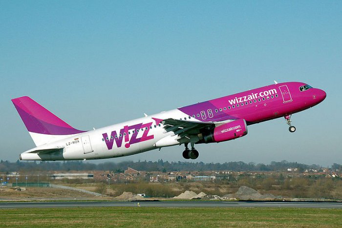Ilustračný obrázok k článku Aj letecká spoločnosť WizzAir ohlásila zmeny s batožinou