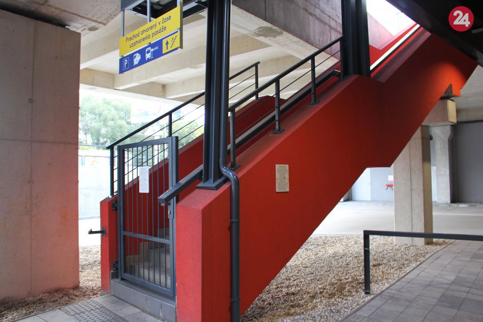 Ilustračný obrázok k článku Terminal upravuje režim bočného prechodu z autobusovej stanice. Takáto zmena nastane