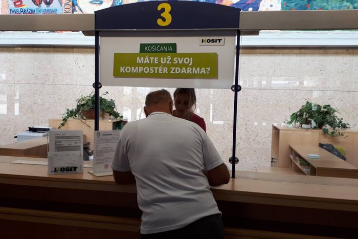 Ilustračný obrázok k článku Ľudia chcú kompostovať. Na magistráte evidujú už 1700 žiadostí na kompostéry