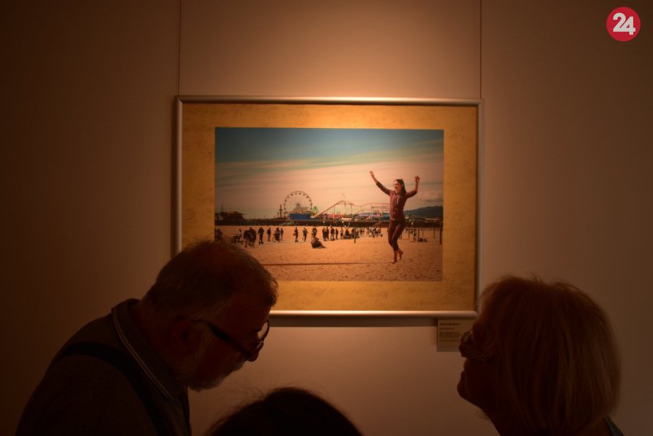 Ilustračný obrázok k článku FOTO: Cestujte z Košíc do Santa Moniky prostredníctvom novej výstavy v múzeu