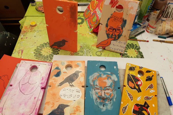 Ilustračný obrázok k článku V Dúbravke osadí originálne vtáčie búdky s motívmi Deža Ursinyho