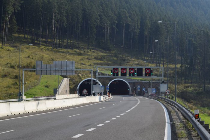 Ilustračný obrázok k článku Cez víkend po starej ceste: Uzávierka diaľnice a tunela Bôrik!