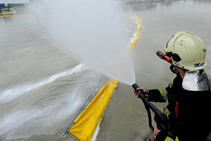 Ilustračný obrázok k článku Na Hornáde zistili únik neznámej látky, zasahujú tam hasiči