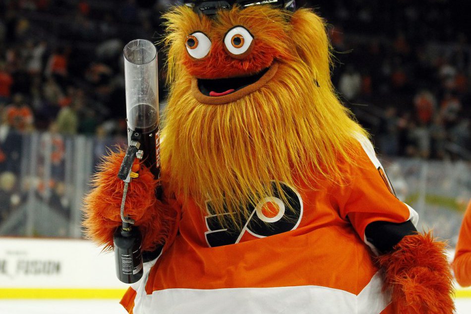 Ilustračný obrázok k článku Nový maskot hokejového tímu NHL Philadelphia Flyers zabáva fanúšikov, FOTO
