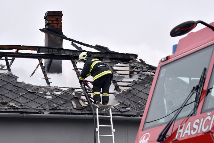 Ilustračný obrázok k článku Neďaleko železničnej stanice v Podunajských Biskupiciach horela opustená budova