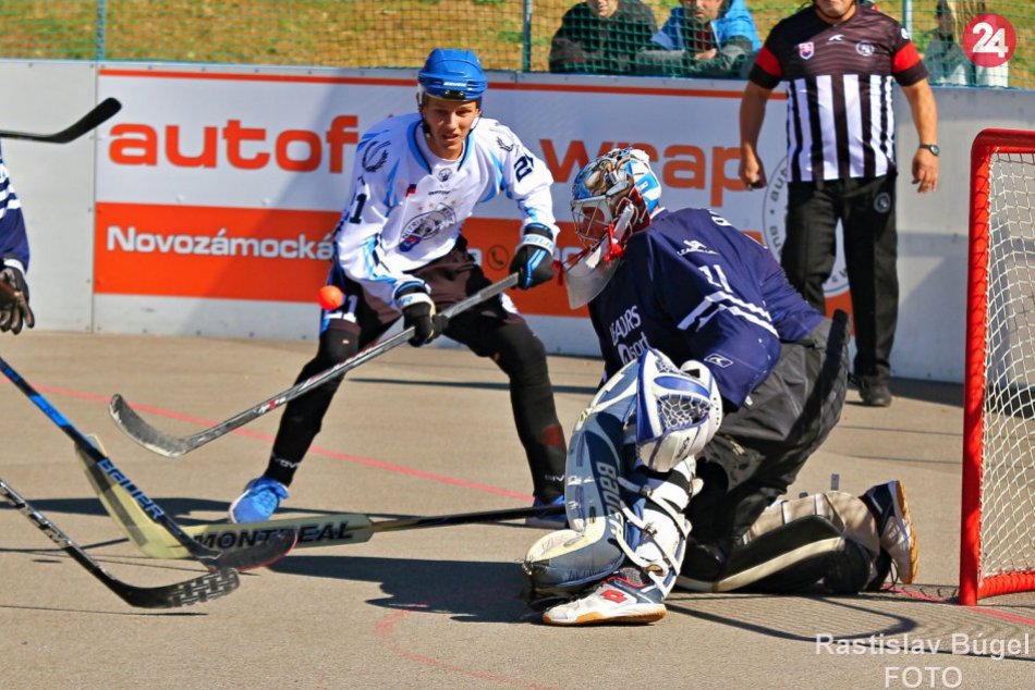 Ilustračný obrázok k článku FOTO: Hokejbalisti Nitry úspešní, po futbalovom výsledku porazili Ružinov