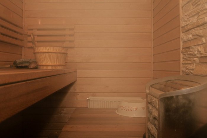 Ilustračný obrázok k článku Koronavírus opäť obmedzí Zvolenčanov: Týka sa to mestskej sauny