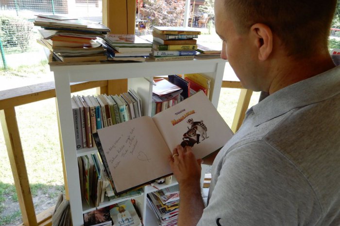 Ilustračný obrázok k článku Potešia šalianskych knihomoľov: Do parku pribudne knižná búdka