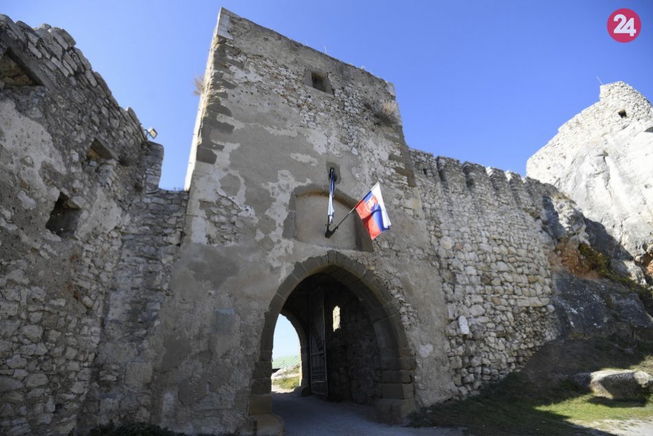 Ilustračný obrázok k článku Spišský hrad onedlho zatvorí svoje brány: Dokedy si ho budú môcť návštevníci užiť?