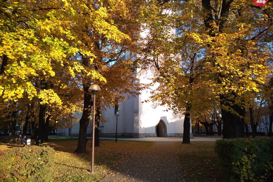 Ilustračný obrázok k článku Krása, ktorá vie pohladiť dušu: Do Spišskej dorazila jeseň, sledujte tie FOTKY