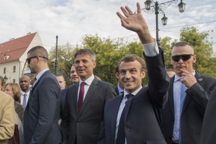 Ilustračný obrázok k článku Vo Francúzsku zatkli šesť ľudí: Údajne plánovali útok na prezidenta Macrona