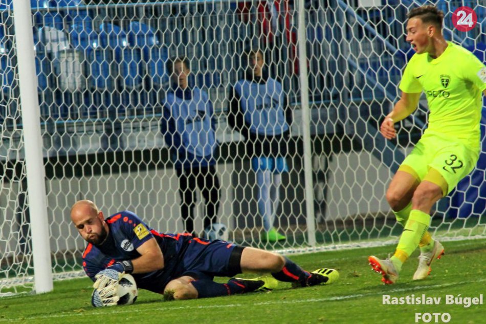 Ilustračný obrázok k článku Futbalisti Nitry nestačili na Žilinu: Podľahli po dvoch góloch Boženíka, FOTO