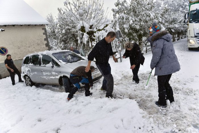 Ilustračný obrázok k článku Silný vietor a sneženie: Extrémne počasie sužuje viacero európskych krajín