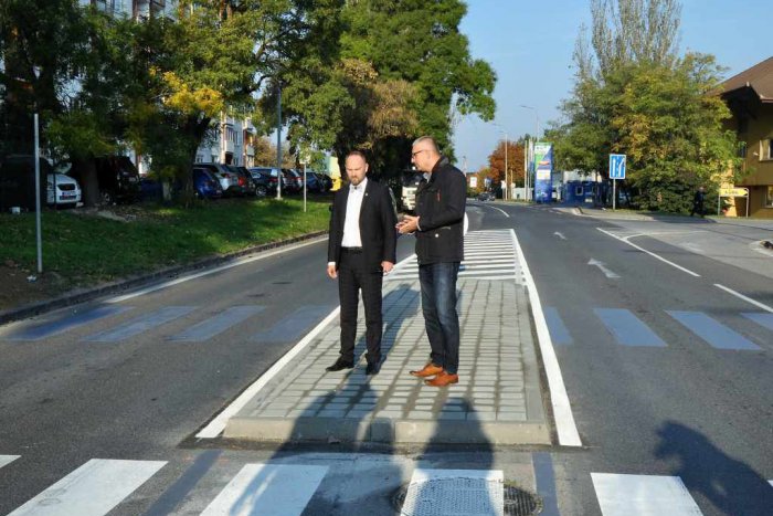 Ilustračný obrázok k článku Podpísali memorandum: Primátor i župan sa zaviazali riešiť dopravnú situáciu spoločne