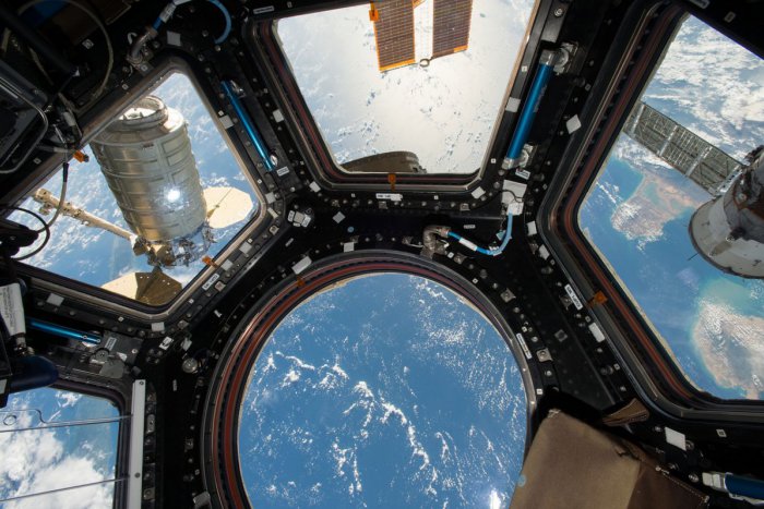 Ilustračný obrázok k článku Začala sa ďalšia éra vesmírneho cestovania: Nová loď Crew Dragon sa spojila s ISS