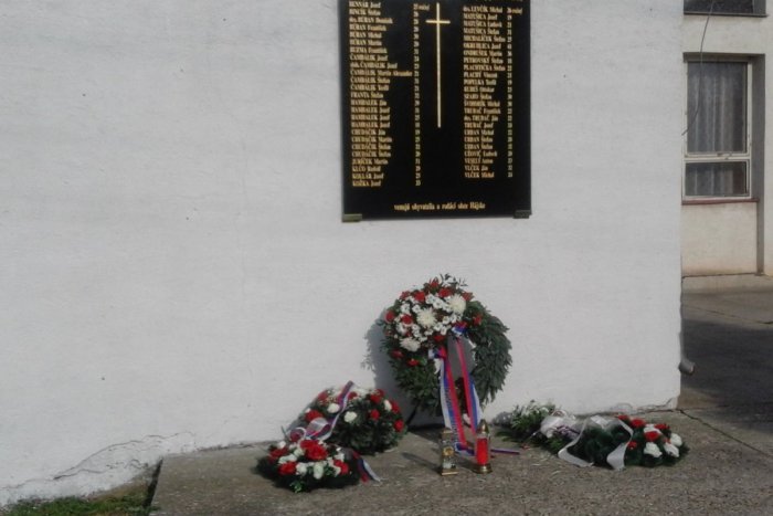 Ilustračný obrázok k článku V Hájskom si uctili obete vojny: Minister Gajdoš odhalil pamätnú tabuľu