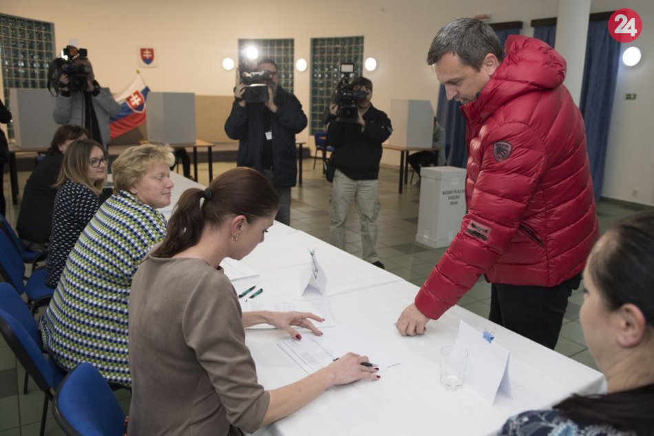 Ilustračný obrázok k článku Andrej Danko už hlasoval: Komunálne voľby vidí ako príležitosť na zmenu, VIDEO