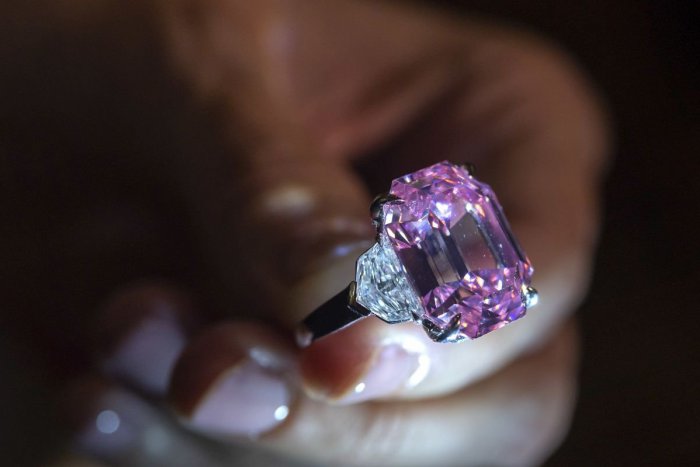 Ilustračný obrázok k článku KURIOZITA DŇA: Nádherný ružový diamant vydražili za rekordnú sumu