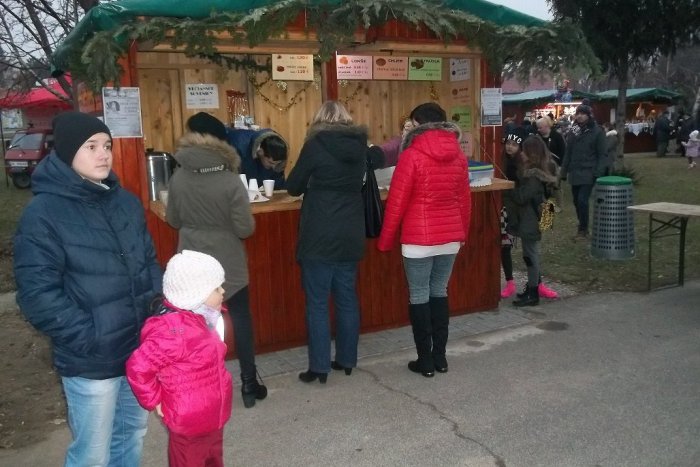 Ilustračný obrázok k článku V Trnovci nad Váhom vypuknú vianočné trhy: Predajcovia sa môžu hlásiť už teraz