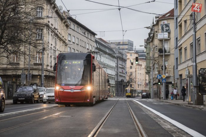 Ilustračný obrázok k článku Bratislavský dopravný podnik zrušil súťaž na opravu trate od Špitálskej po Blumentál, vypíše novú