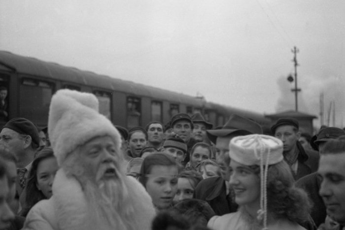 Ilustračný obrázok k článku RETRO: Pred vyše polstoročím pricestoval do Košíc moskovským rýchlikom Dedo Mráz