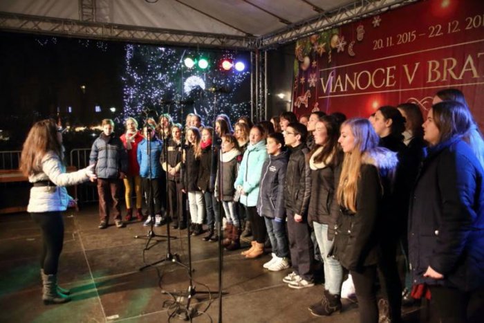 Ilustračný obrázok k článku Festival adventnej a vianočnej hudby rozozneje Hlavné námestie aj kostol Klarisiek