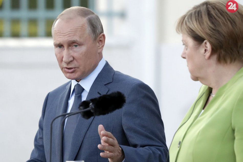 Ilustračný obrázok k článku Merkelová volala s Putinom: Vyzvala ho, aby prepustil ukrajinských námorníkov