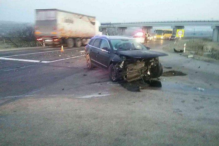 Ilustračný obrázok k článku Vážna nehoda v okrese Trenčín: Hlásia viacerých zranených vrátane dvoch detí, FOTO