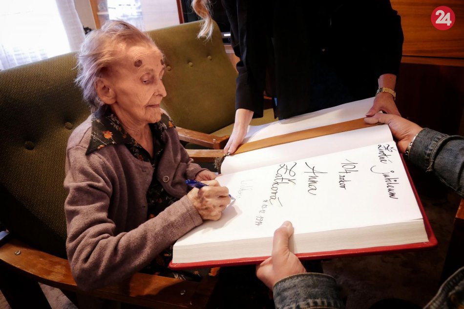 Ilustračný obrázok k článku FOTO: Oslávila naozaj úctyhodný vek. Najstaršia Prešovčanka Anna má 104 rokov
