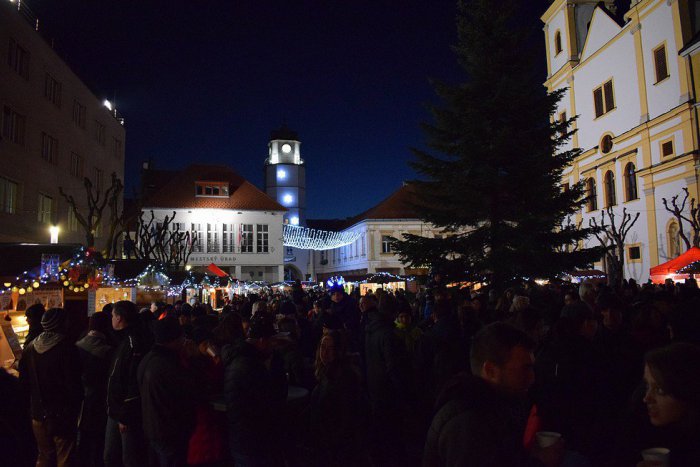 Ilustračný obrázok k článku Tretí adventný týždeň v Trenčíne: Podujatia, ktoré si zaslúžia vašu účasť