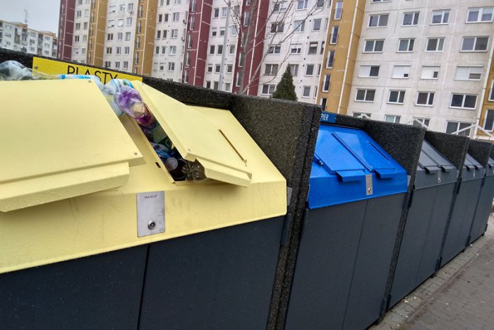Ilustračný obrázok k článku Zámky chcú do triedenia odpadu zapojiť i deti: Mesto pre ne pripravilo viacero hier
