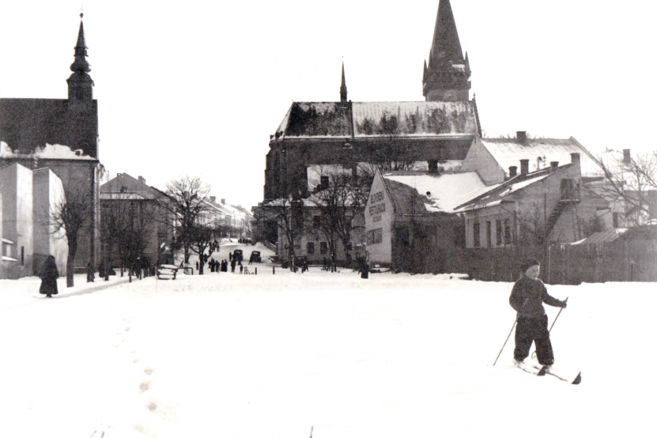 Ilustračný obrázok k článku FOTO: Zima a Vianoce v minulosti: Pozrite si historické zábery z Bardejova