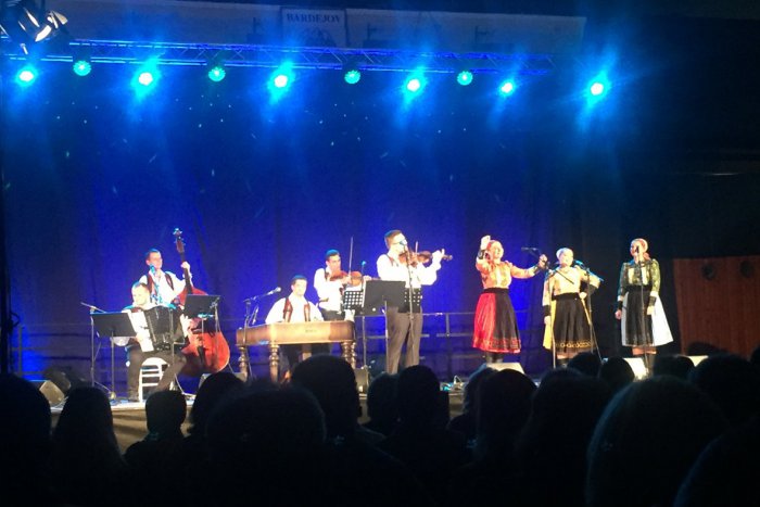 Ilustračný obrázok k článku Predvianočný Bardejov oživili finalisti Zem spieva