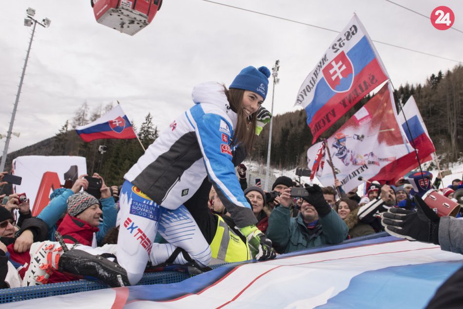 Ilustračný obrázok k článku Obrovská chyba lyžiarskej asociácie: Vlhová nemá na majstrovstvá sveta reprezentačnú kombinézu!