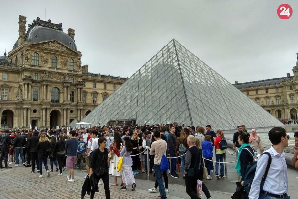 Ilustračný obrázok k článku Louvre trhal rekordy: Múzeum vlani navštívilo neuveriteľných 10,2 milióna ľudí