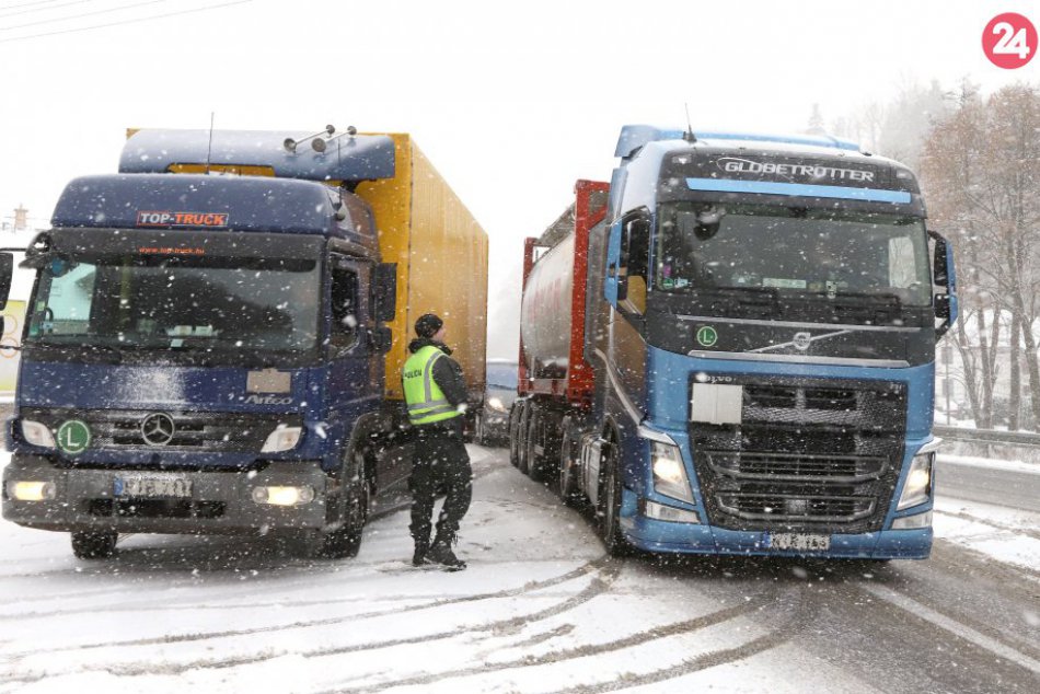 Ilustračný obrázok k článku Aktuality z ciest: Horské priechody Donovaly a Šturec uzavreli pre nákladnú dopravu