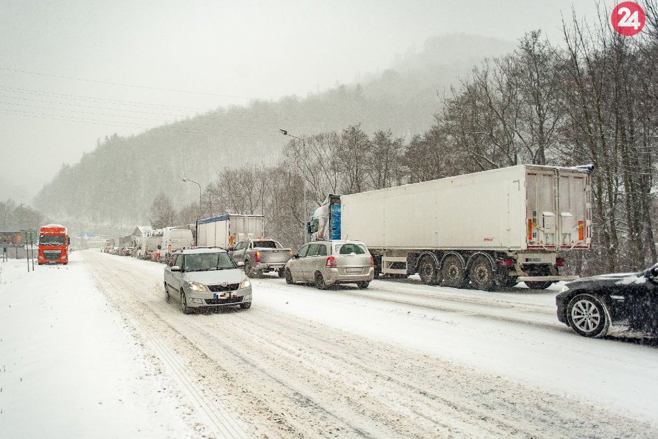 Ilustračný obrázok k článku Aktuálne INFO z Donovál a Šturca: Vodiči sa musia pripraviť na obmedzenia