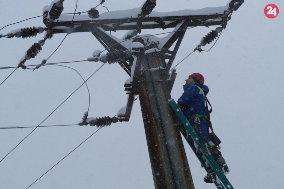 Ilustračný obrázok k článku Februárové odstávky elektriny v Mikuláši: Nazrite, či sa netýkajú aj vás