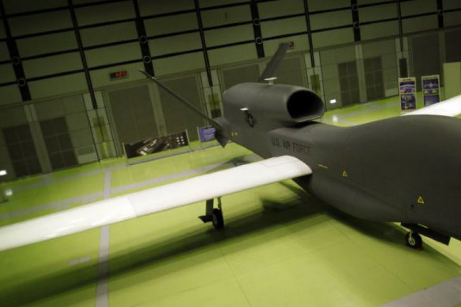 Ilustračný obrázok k článku Vláda schválila prelet bezpilotných lietadiel NATO vzdušným priestorom Slovenska