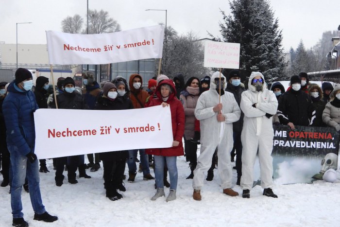 Ilustračný obrázok k článku Ružomberčania protestovali pri Mondi SCP: Prekáža im enormný zápach