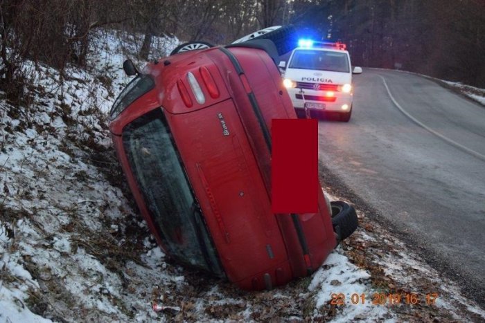 Ilustračný obrázok k článku FOTO: Košičan ušiel z miesta nehody, našli ho v snehu a s alkoholom v dychu