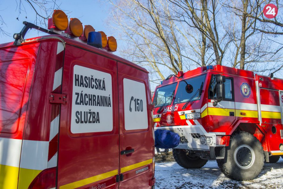Ilustračný obrázok k článku Zásah hasičov pri Prešove: V rómskej osade zachvátili plamene tri chatrče