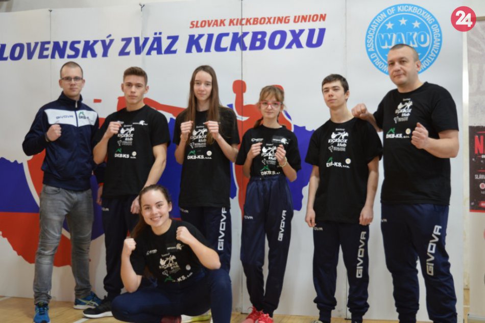 Ilustračný obrázok k článku Michalovskí kickboxéri úspešne otvorili sezónu 2019: Domov si priniesli 8 medailí