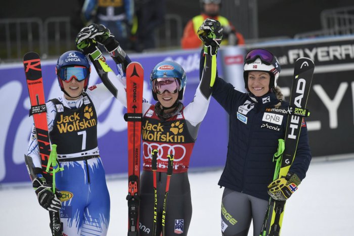Ilustračný obrázok k článku Obrovský slalom má dve víťazky: Petra Vlhová sa delí o prvé miesto s Shiffrinovou