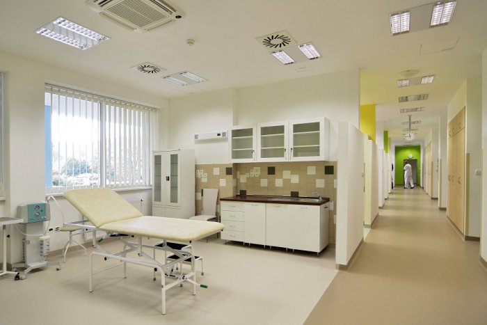 Ilustračný obrázok k článku Zvolenská nemocnica stavia nový urgent. Prvý výkop na stavbe má už za sebou